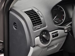 2014款 1.6L 自动 逸俊版