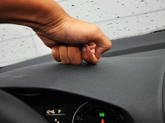 2014款 1.6L 自动 逸俊版