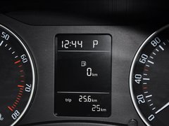 2014款 1.6L 自动 逸俊版