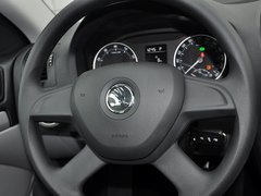 2014款 1.6L 自动 逸俊版