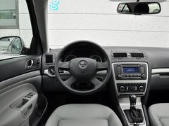 2014款 1.6L 自动 逸俊版