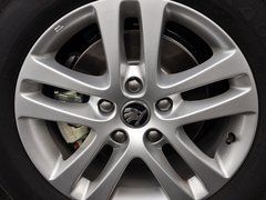 2014款 1.6L 自动 逸俊版