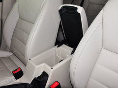 2015款 1.4T DSG 逸俊版