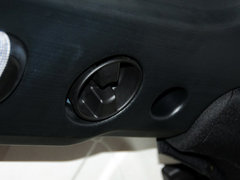 2013款 3.6L 罗宾汉 10周年限量版 4门