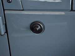 2013款 3.6L 罗宾汉 10周年限量版 4门