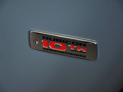 2013款 3.6L 罗宾汉 10周年限量版 4门