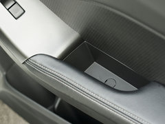 2013款 1.6L 手动 豪华版
