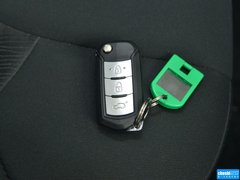 2013款 1.6L 手动 豪华版