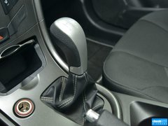 2013款 1.6L 手动 豪华版