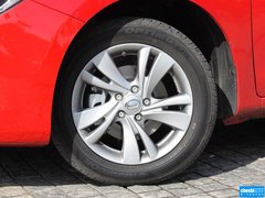 2013款 1.6L 手动 豪华版