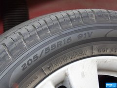 2013款 1.6L 手动 豪华版