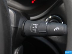 2013款 1.6L 手动 豪华版