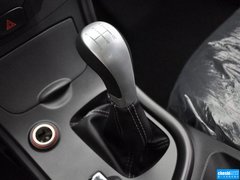 2013款 1.6L 手动 豪华版