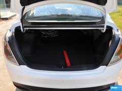 2013款 1.6L 手动 豪华版