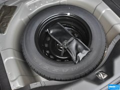 2013款 1.6L 自动 尊贵ESP版