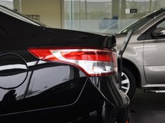 2014款 2.5L 自动 豪华版