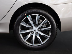 2014款 2.5L 自动 豪华版
