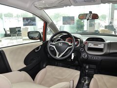 2013款 1.3L 自动 舒适版