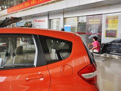 2013款 1.3L 自动 舒适版