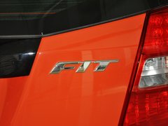 2013款 1.3L 自动 舒适版