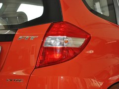 2013款 1.3L 自动 舒适版
