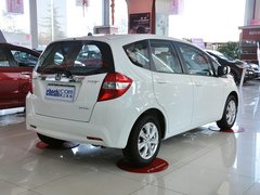 2013款 1.5L 自动 豪华版