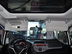 2013款 1.5L 自动 豪华版