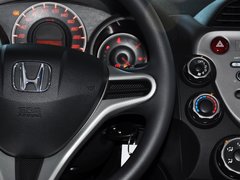2013款 1.5L 自动 豪华版