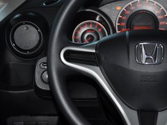 2013款 1.5L 自动 豪华版