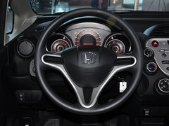 2013款 1.5L 自动 豪华版
