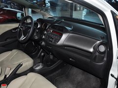 2013款 1.5L 自动 豪华版