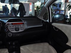 2013款 1.5L 自动 豪华版