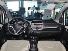 2013款 1.5L 自动 豪华版