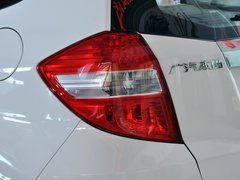 2013款 1.5L 自动 豪华版