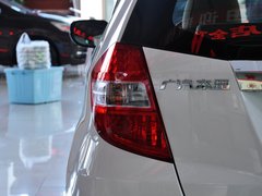 2013款 1.5L 自动 豪华版