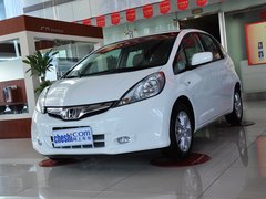 2013款 1.5L 自动 豪华版