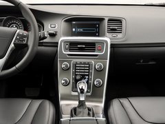 2014款 T5 2.0T 自动 智逸版