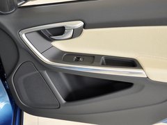 2014款 T5 2.0T 自动 智逸版