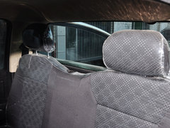 2013款 2.2L 手动 两驱汽油商务版