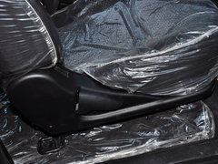 2013款 2.2L 手动 两驱汽油商务版