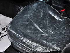 2013款 2.2L 手动 两驱汽油商务版