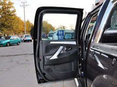 2013款 2.2L 手动 两驱汽油商务版