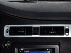 2013款 2.2L 手动 两驱汽油商务版