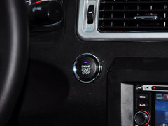 2013款 2.2L 手动 两驱汽油商务版