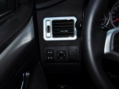 2013款 2.2L 手动 两驱汽油商务版