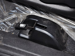 2013款 2.2L 手动 两驱汽油商务版