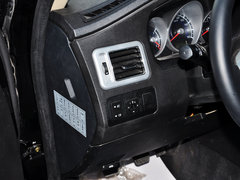 2013款 2.2L 手动 两驱汽油商务版