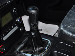 2013款 2.2L 手动 两驱汽油商务版