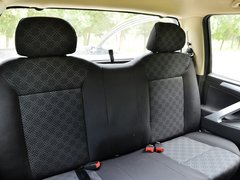 2013款 2.4L 手动 两驱汽油至尊版