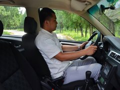 2013款 2.4L 手动 两驱汽油至尊版